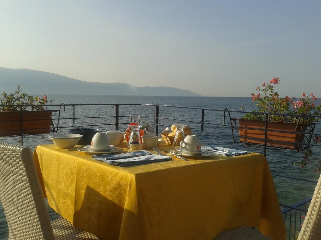 Villa Residence La Limonaia Gargnano Δωμάτιο φωτογραφία